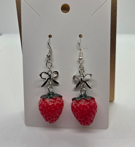 Silver Bows & Strawberries